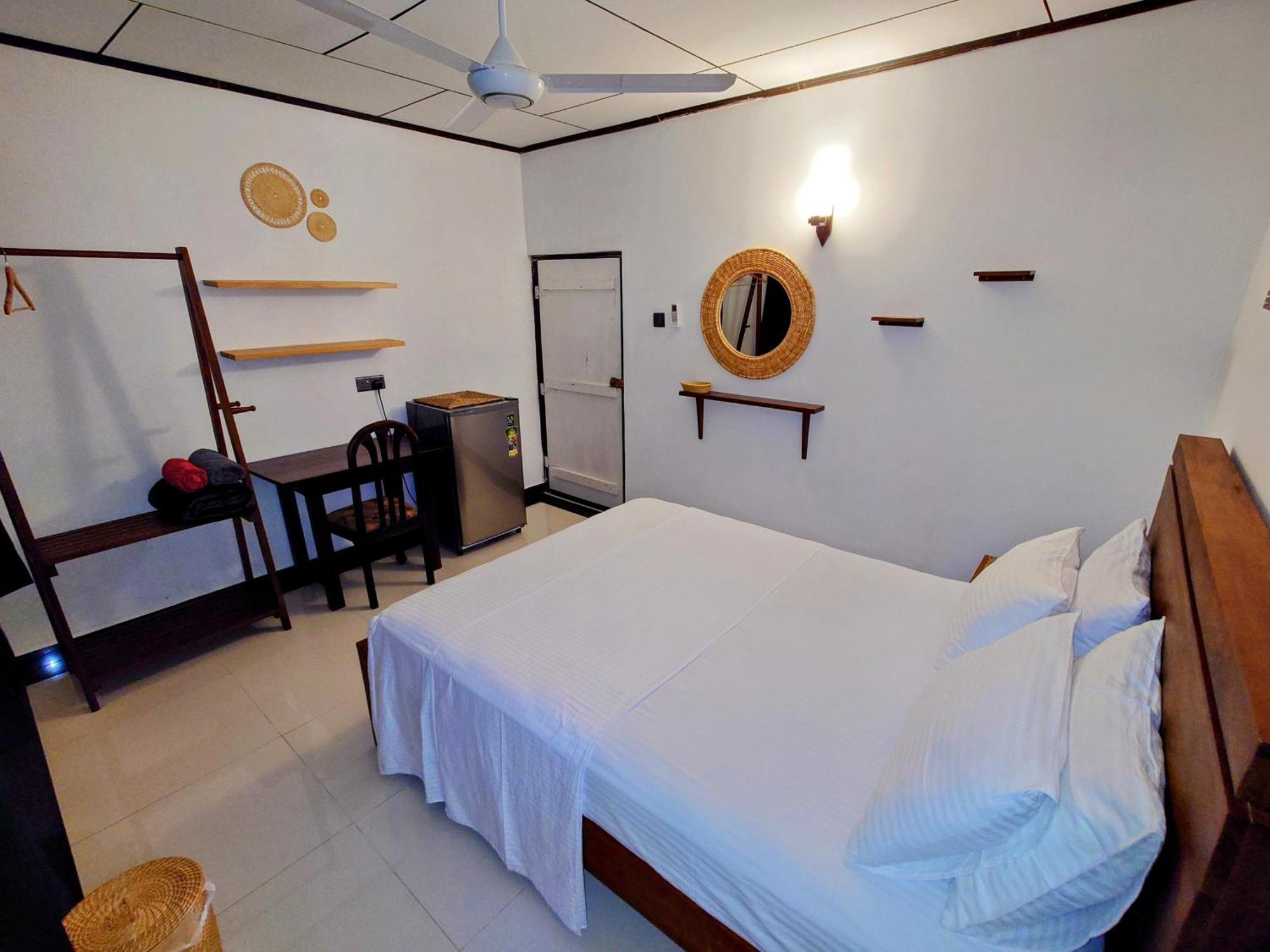 The Whitegates Lodge Weligama Buitenkant foto