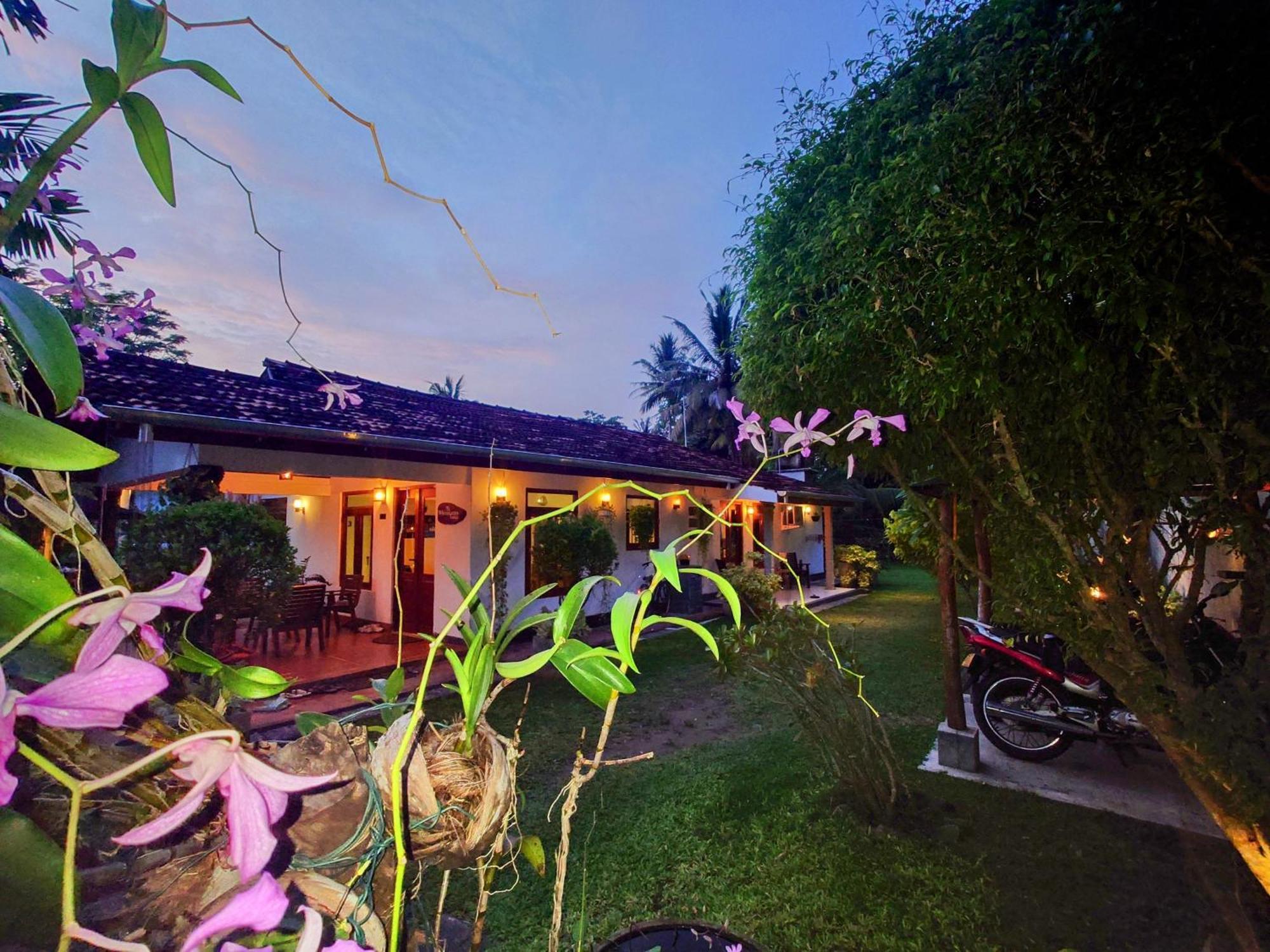 The Whitegates Lodge Weligama Buitenkant foto