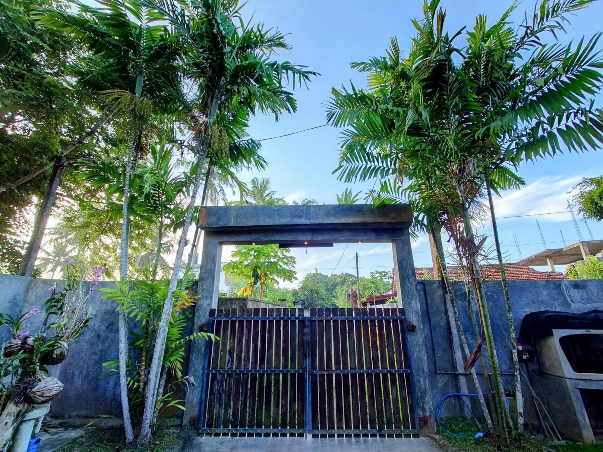 The Whitegates Lodge Weligama Buitenkant foto