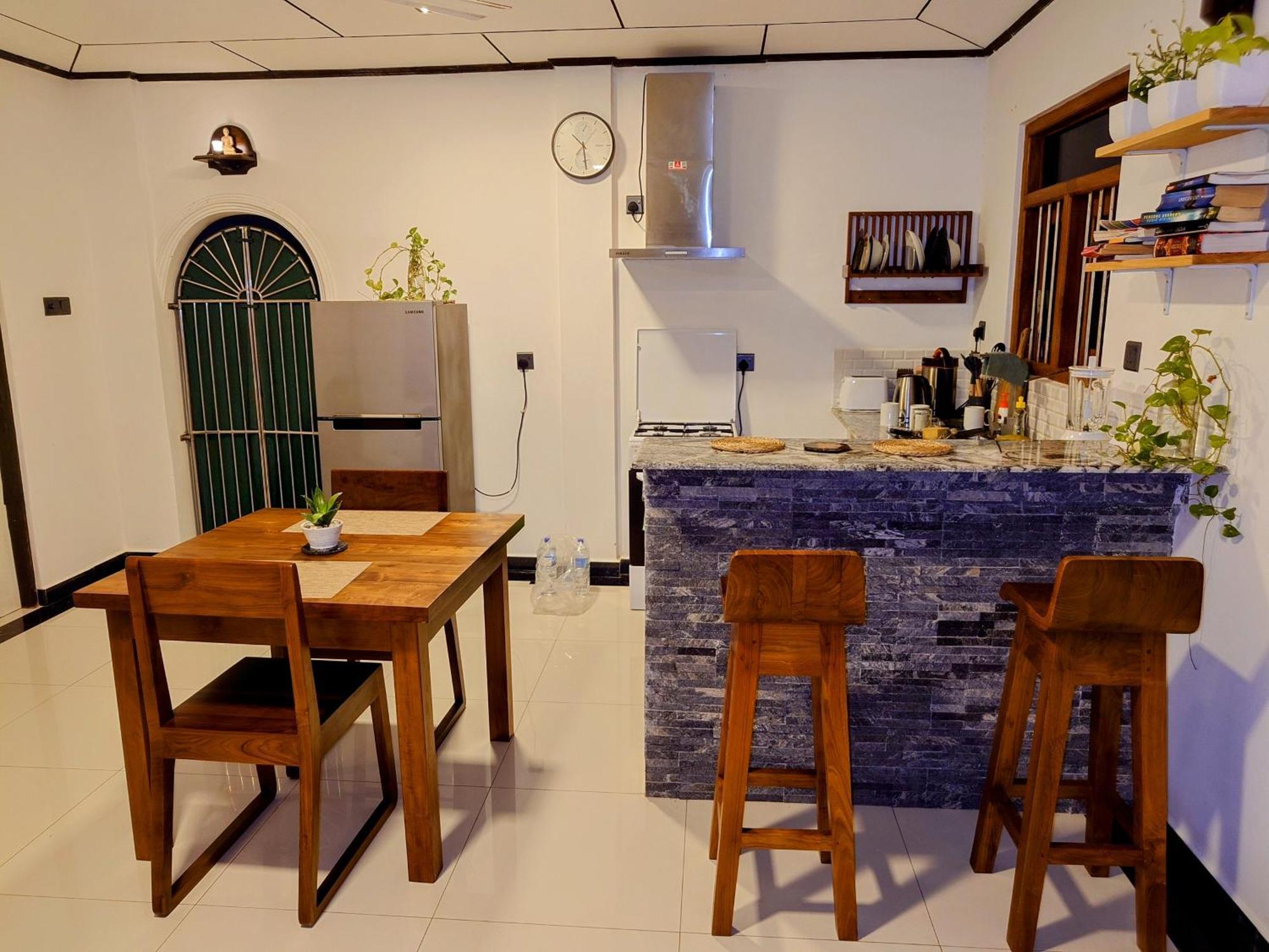 The Whitegates Lodge Weligama Buitenkant foto